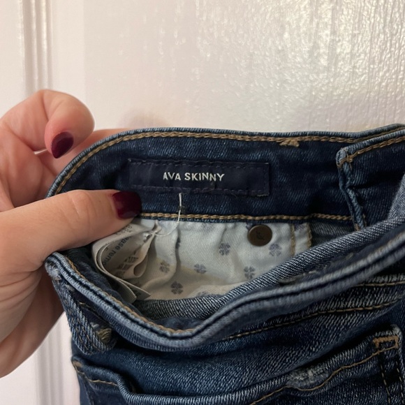 Lucky Brand Mid Rise Ava Skinny Dark Blue Distressed Jeans - Picture 4 of 7